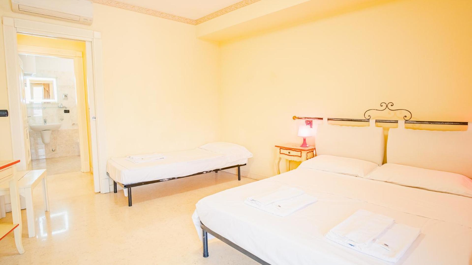 Relais Du Lac Village - Italian Homing Desenzano del Garda Eksteriør billede