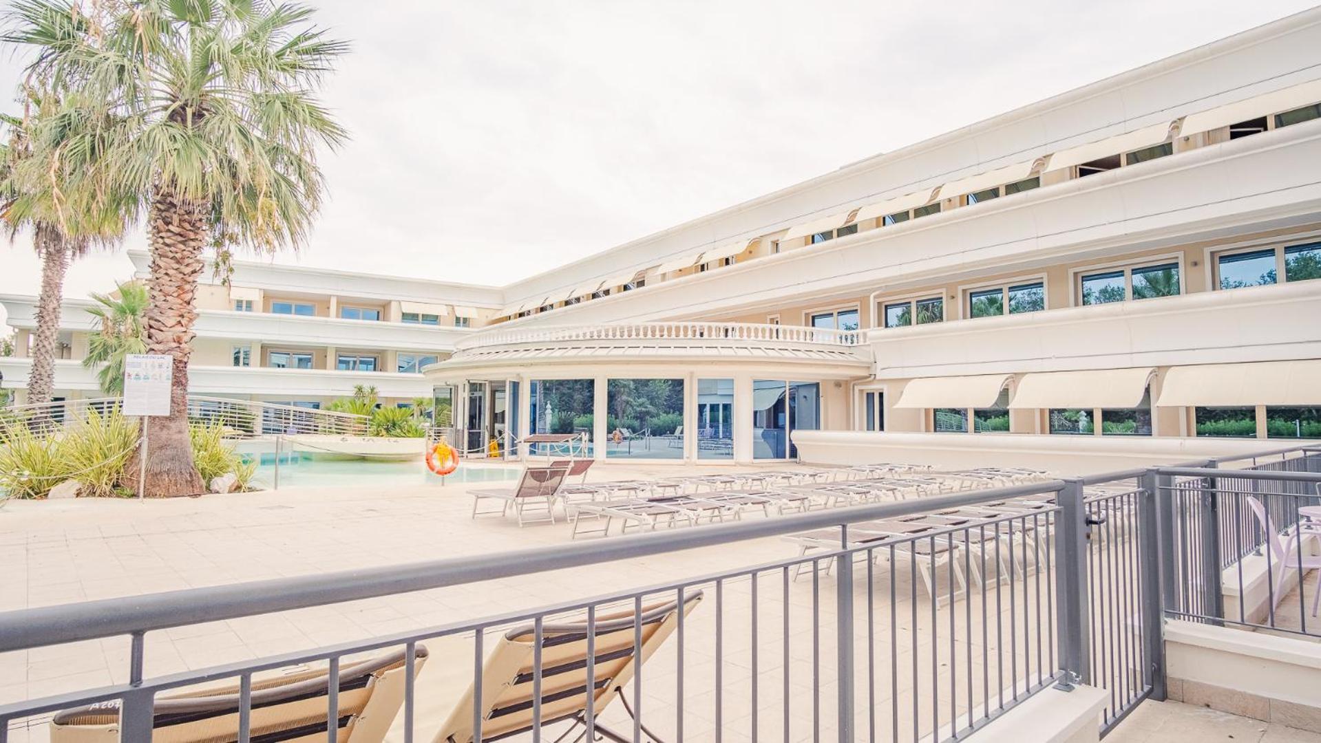 Relais Du Lac Village - Italian Homing Desenzano del Garda Eksteriør billede