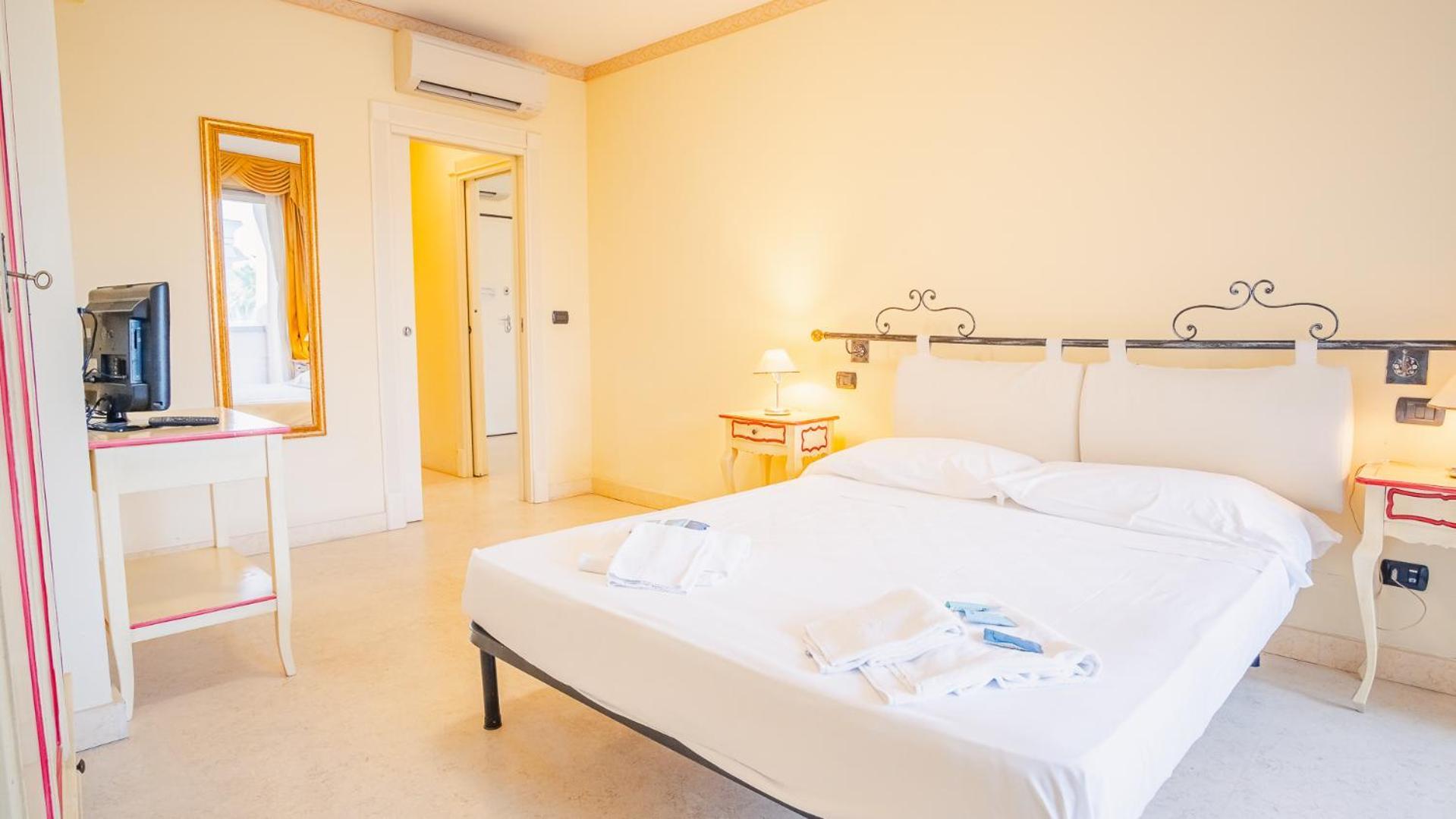 Relais Du Lac Village - Italian Homing Desenzano del Garda Eksteriør billede